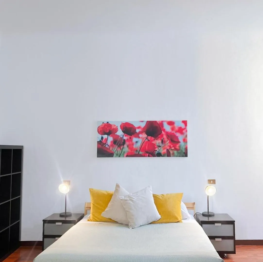 Accomodo Mib65 Bivano Tricolore Apartment Milan Italy